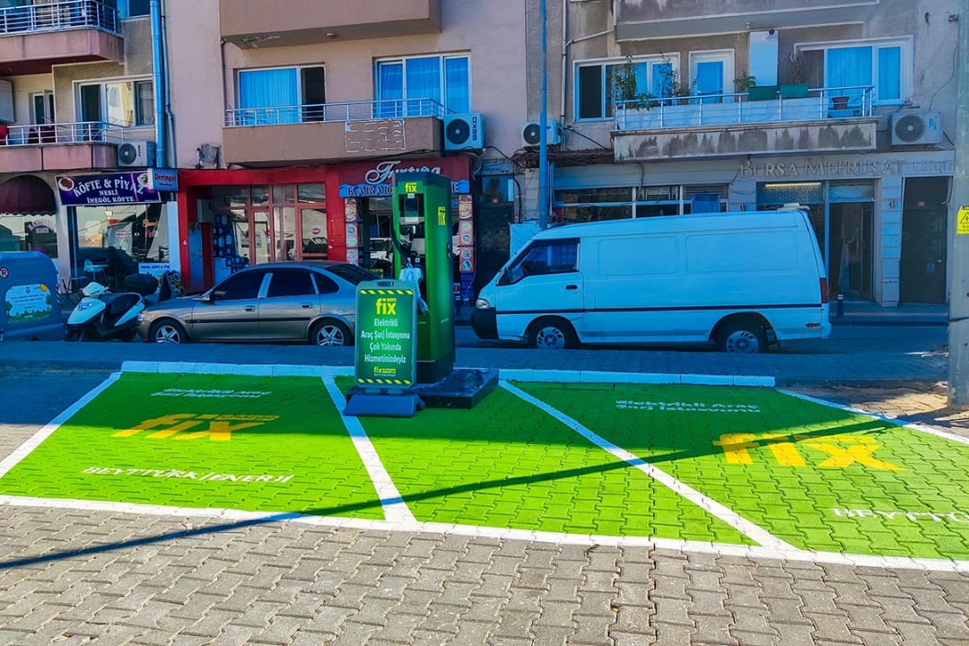 Yalova Çınarlı otopark 